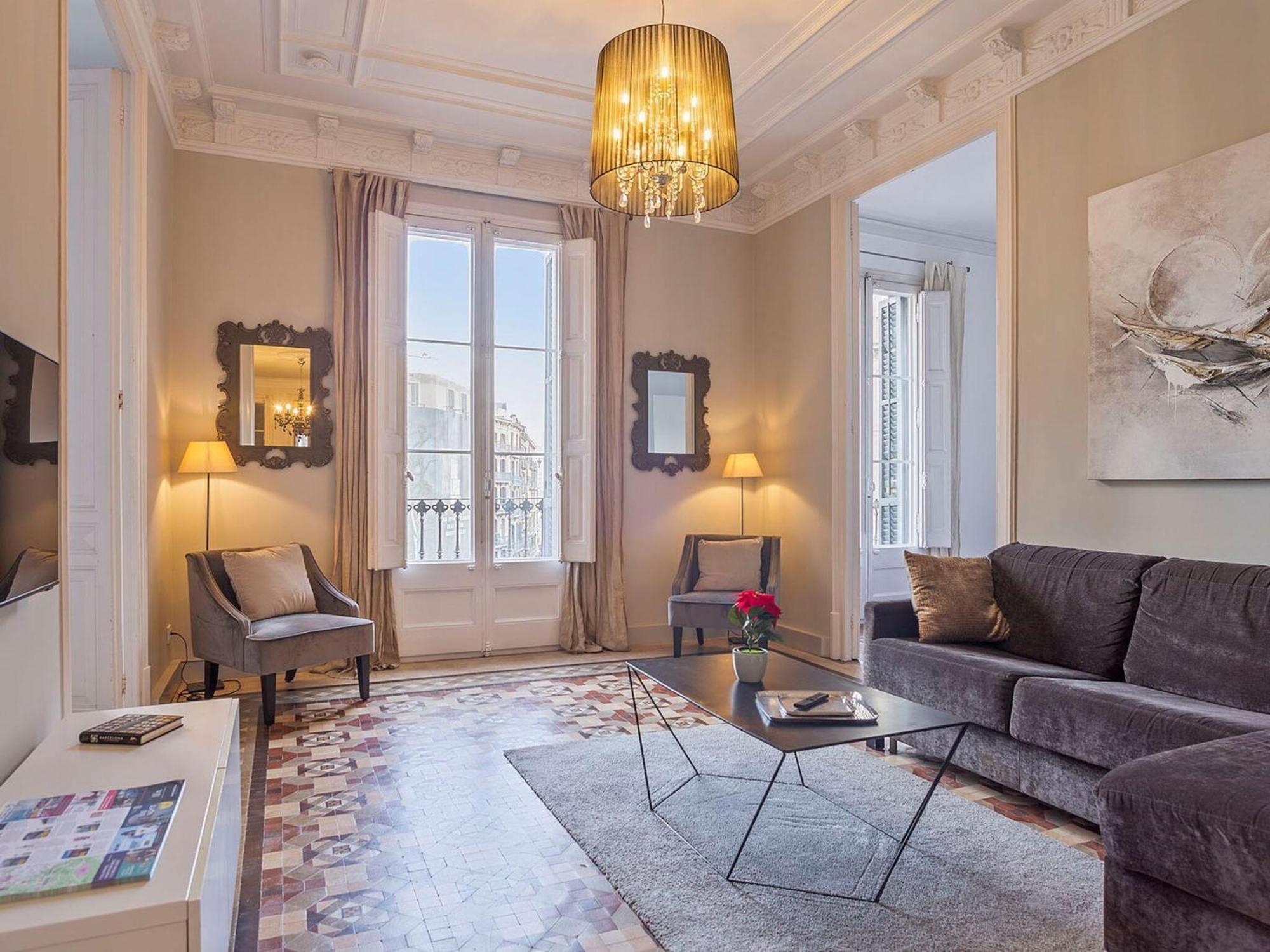 Luxurious For 9 People Recently Renovated In The Center Of Pousada