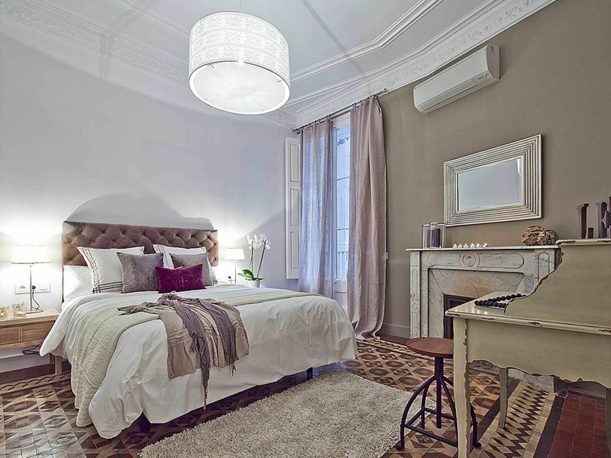 Pousada Luxurious For 9 People Recently Renovated In The Center Of Barcelona